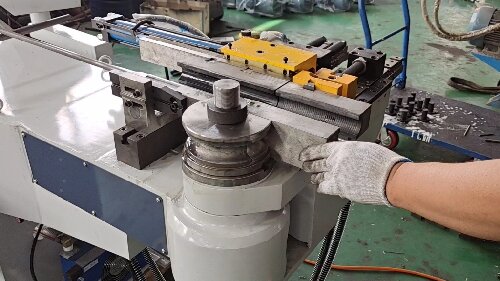 Rapid 409 stainless steel pipe fabrication used for automobiles 0